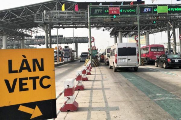 Mỗi chuyến xe tải Bắc Nam có thể mất hơn 1 triệu đồng phí BOT