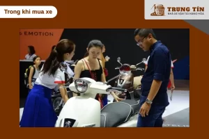 Kiểm tra kỹ ngoại hình xe và thông tin trước khi quyết định mua
