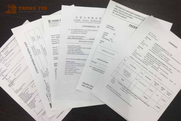Chuẩn bị bộ chứng từ xuất khẩu đầy đủ giúp hàng hóa thông quan nhanh chóng và đúng quy định.