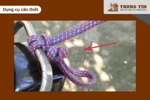 Buộc ba điểm giúp giữ hàng ổn định ở cả trước sau và hai bên