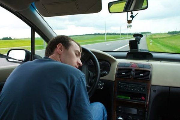 cách chống buồn ngủ khi lái xe 10