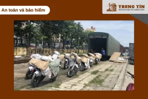 Xe máy được đóng gói an toàn và hỗ trợ bảo hiểm vận chuyển tại Phương Trang