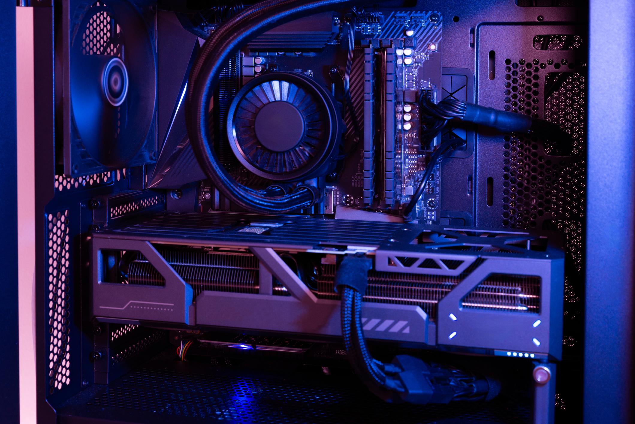 Cấu hình PC tối thiểu để chạy Photoshop 2025 mượt mà